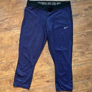 Nike Running Dri Fit 3/4 Length Capri Pants Yoga
